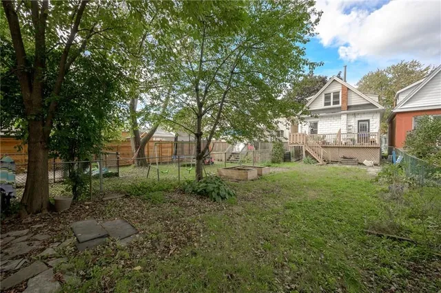 Additional image 16 of 93 EAST 23RD St