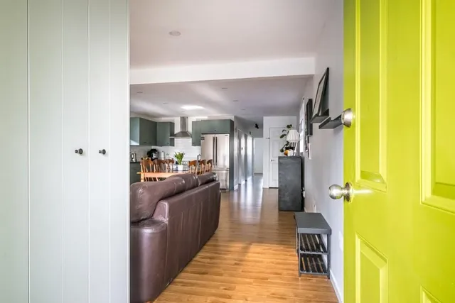 Additional image 4 of 127 WEST Ave