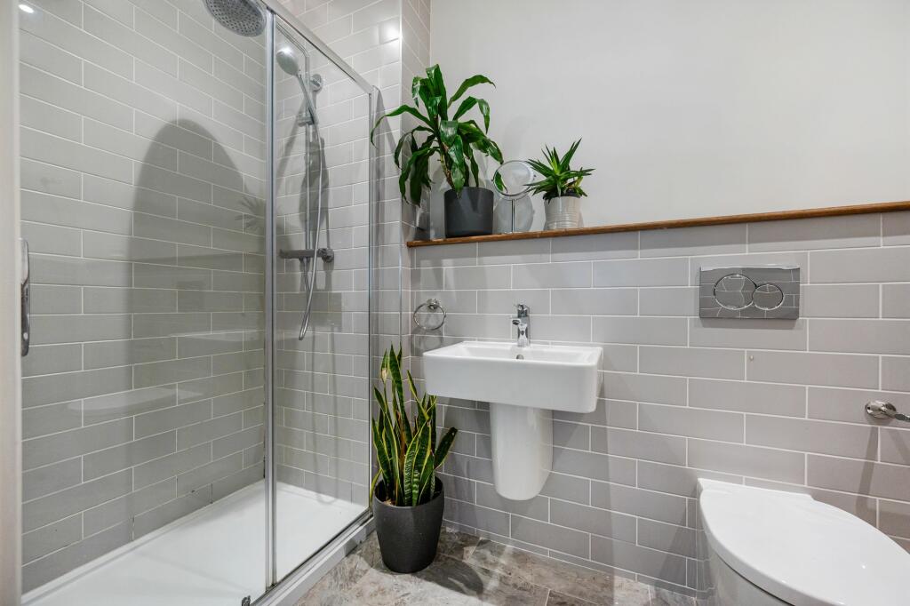 Additional image 19 of Modern 4-Bed Countryside Home with Gardens, Driveway & Garage – Available Now!