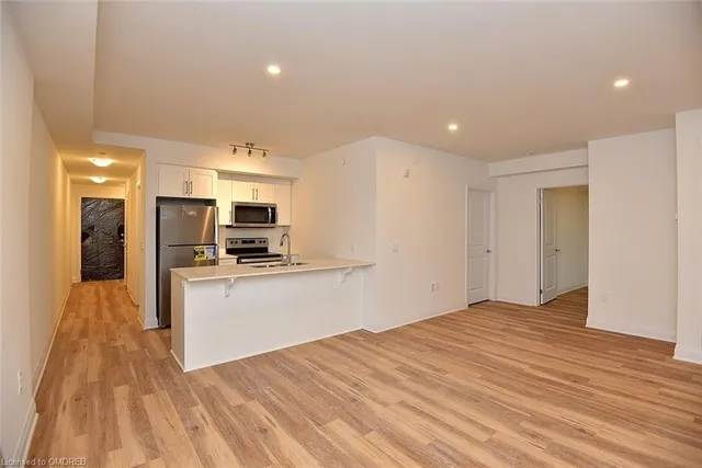 Additional image 9 of 1936 Rymal Rd Unit 219