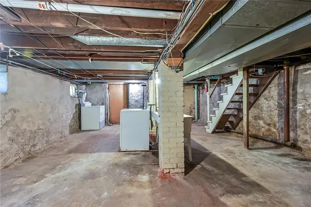 Additional image 14 of 56 AIKMAN Ave