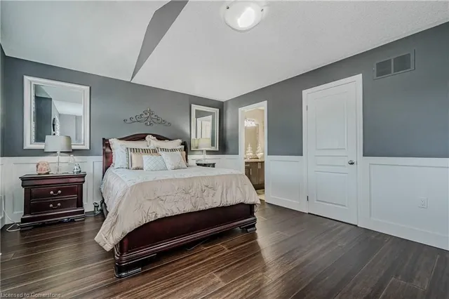 Additional image 29 of 47 Whistler St