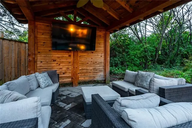 Additional image 37 of 81 FLANDERS Dr