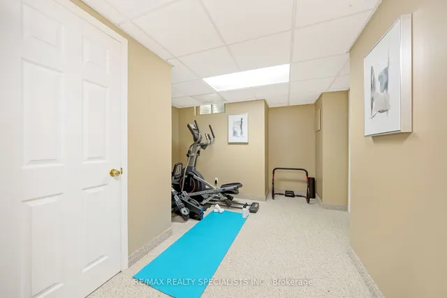 Additional image 29 of 6 Vanstraalen St