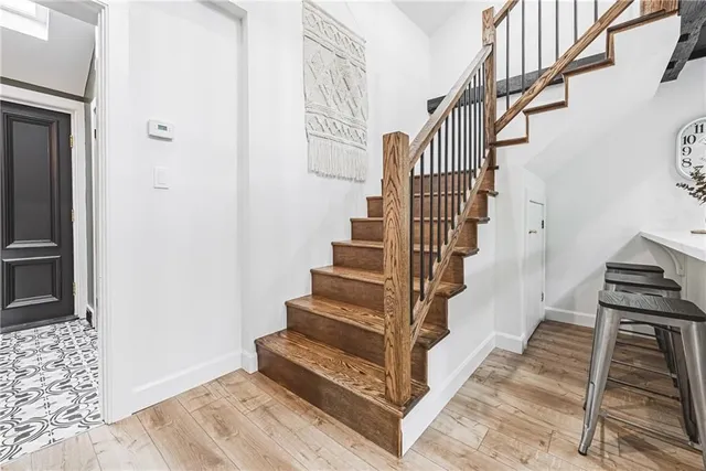 Additional image 6 of 116 LYNDEN Rd