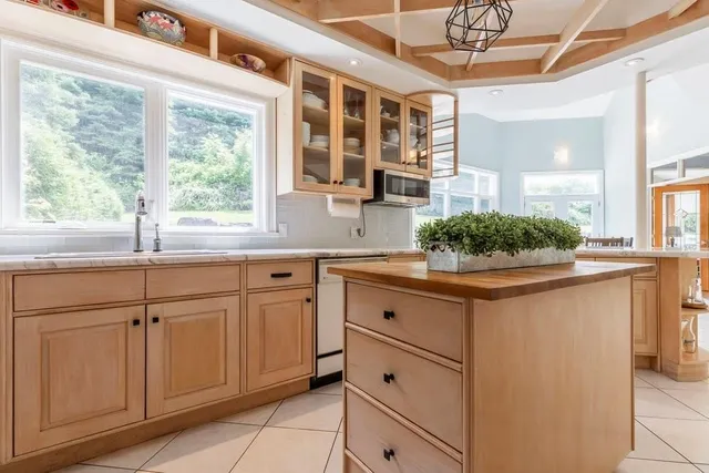 Additional image 20 of 950 OLD MOHAWK Rd