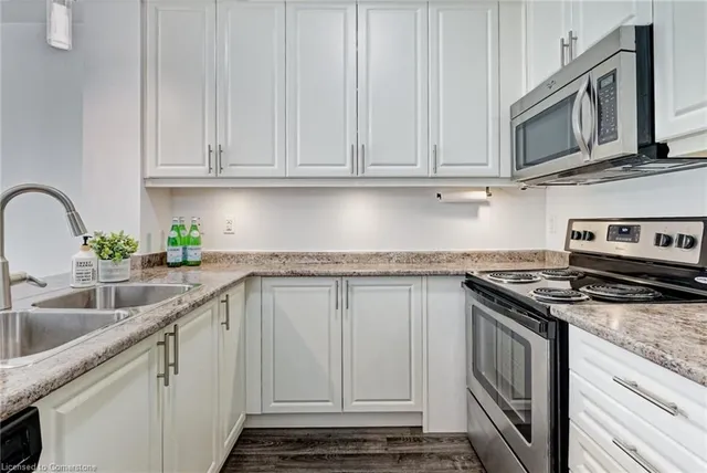 Additional image 9 of 35 Southshore Cres Unit 111