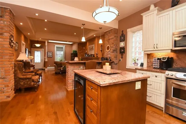 Additional image 21 of 152 HOMEWOOD Ave