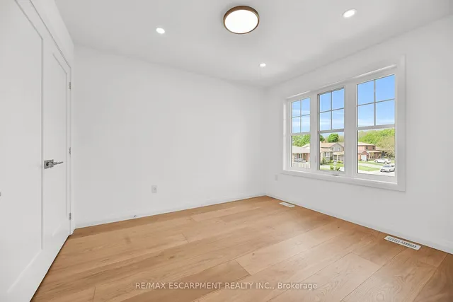 Additional image 29 of 35 Kingfisher Dr