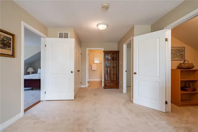 Additional image 24 of 55 LANDSCAPES Trail