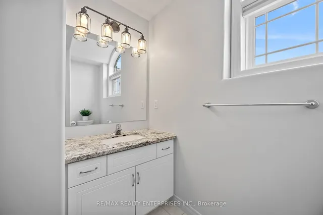 Additional image 26 of 8 Thornbury Crt