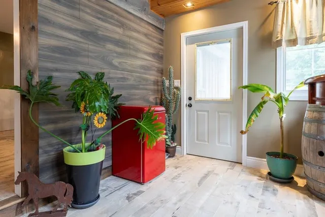 Additional image 19 of 3052 Guyatt Rd