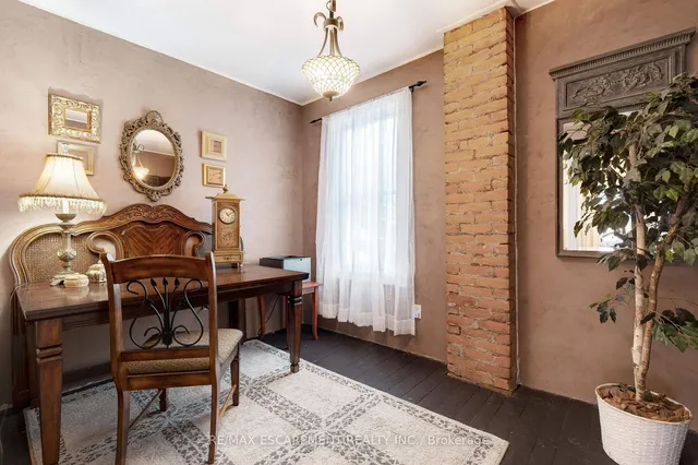 Additional image 29 of 80 Alanson St