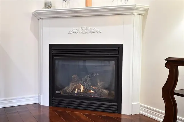 Additional image 19 of 59 HOLIMONT Crt