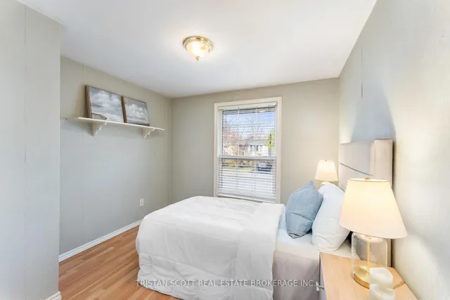 Additional image 17 of 79 Glen Castle Dr