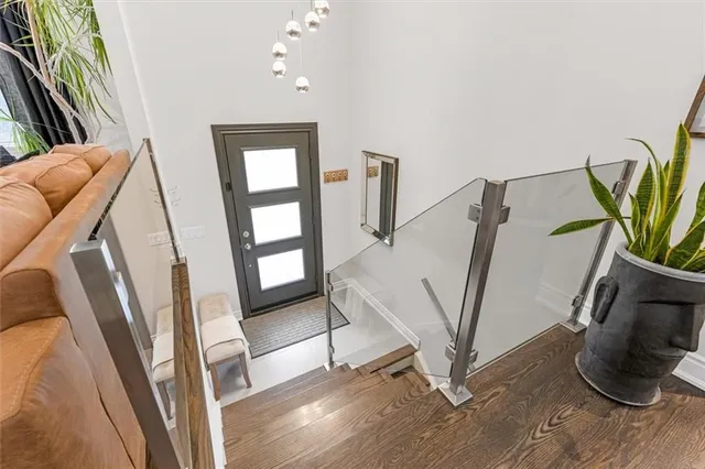 Additional image 4 of 46 TERRACE Dr