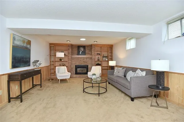 Additional image 32 of 4 JOYA Pl