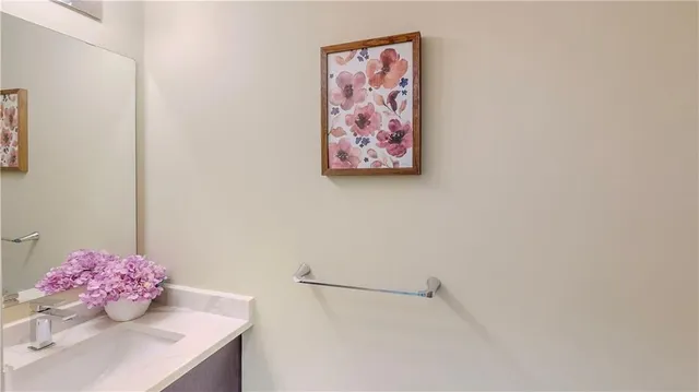 Additional image 20 of 250 LORMONT Blvd