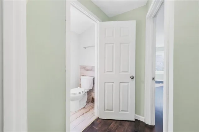 Additional image 26 of 149 WEIR St