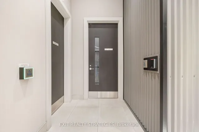 Additional image 9 of 212 King William St Unit 521