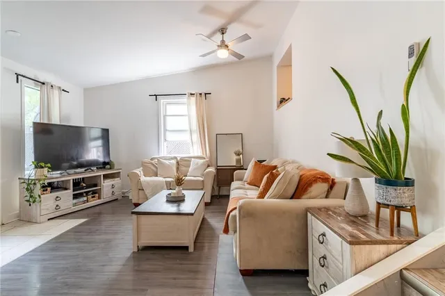 Additional image 26 of 239 EAST 22ND St