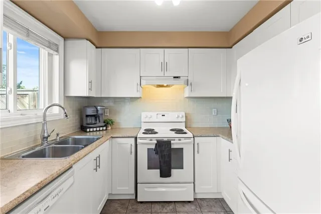 Additional image 9 of 20 SLATER Crt