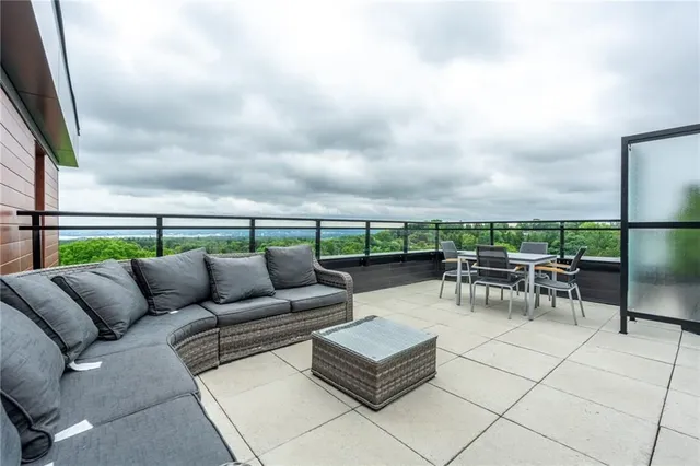 Additional image 23 of 30 HAMILTON St Unit 109