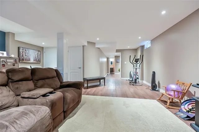 Additional image 24 of 35 WILLOWBANKS Terr