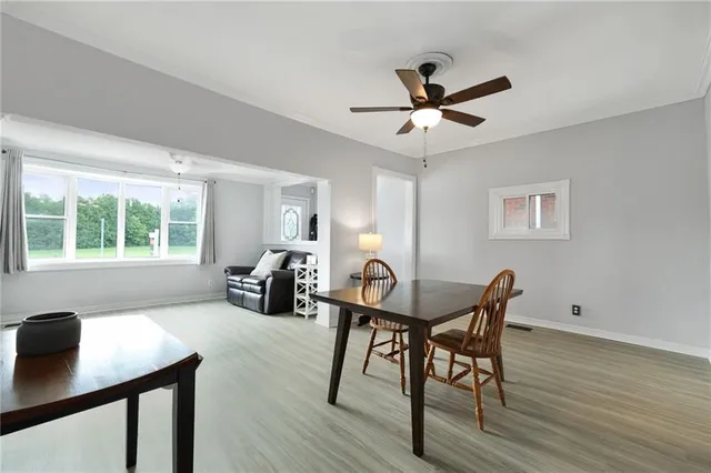 Additional image 10 of 215 STRATHEARNE Ave