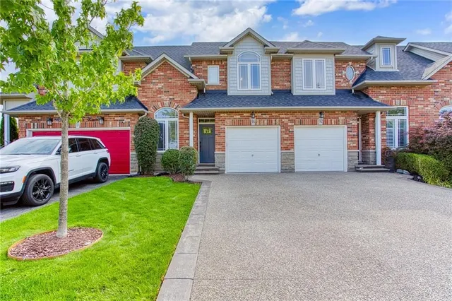 94 BENZIGER Lane
