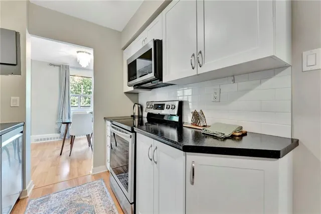 Additional image 15 of 1966 MAIN St Unit 507