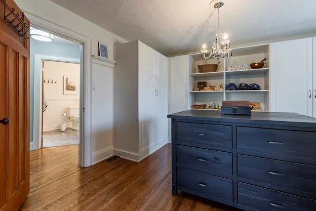 Additional image 42 of 952 MONTCLAIR Ave