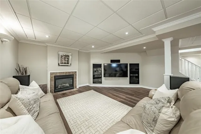 Additional image 35 of 16 BENVENUTO Cres