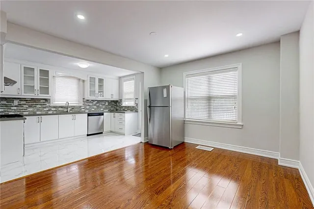 Additional image 9 of 192 WENTWORTH St