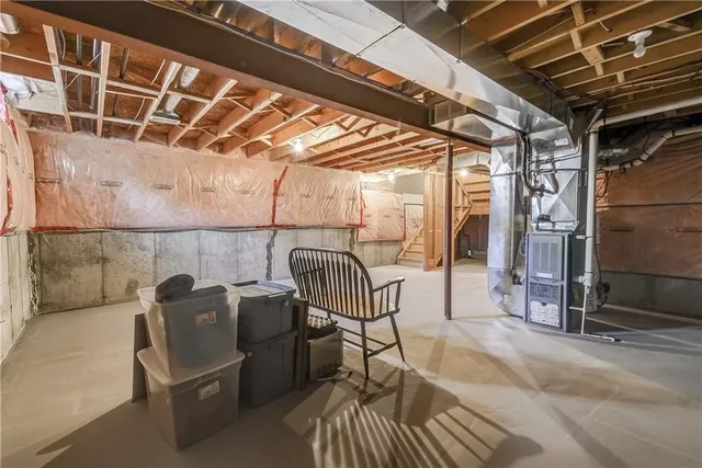 Additional image 33 of 69 MYERS Lane