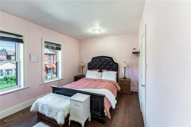 Additional image 29 of 21 SEVERN St