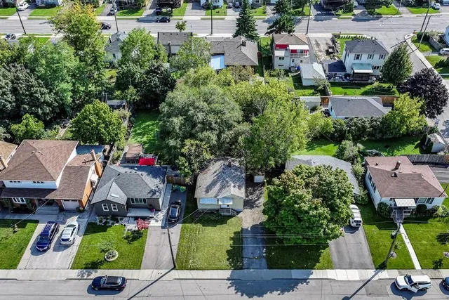 Additional image 18 of 35 DOROTHY St