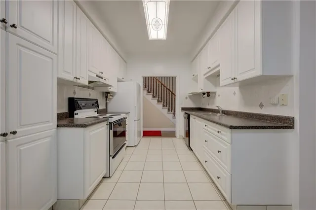 Additional image 12 of 120 BEDDOE Dr Unit 21