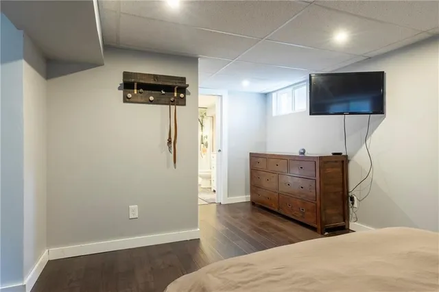 Additional image 26 of 44 SANDALWOOD Ave