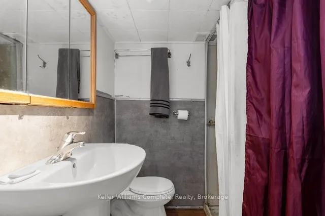 Additional image 25 of 139 Tragina Ave