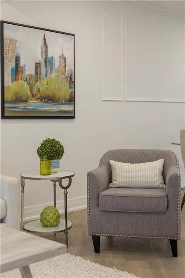 Additional image 15 of 564 ABERDEEN Ave