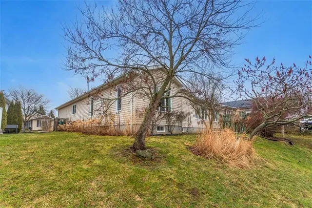 Additional image 43 of 114 GLENARIFF Dr