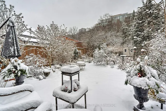 Additional image 33 of 80 Alanson St