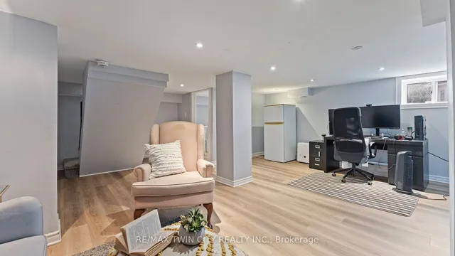 Additional image 23 of 157 Weir St