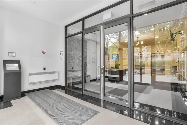 Additional image 5 of 112 King St Unit 1111