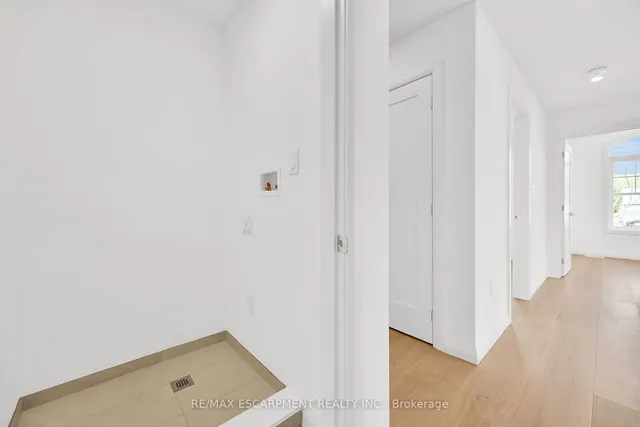 Additional image 35 of 35 Kingfisher Dr