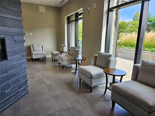 Additional image 9 of 1 REDFERN Ave Unit 435