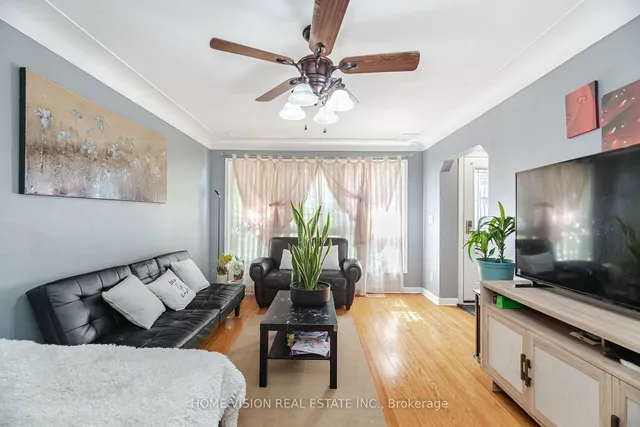 Additional image 7 of 44 Clarendon Ave