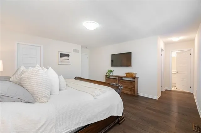 Additional image 28 of 45 STILLWATER Cres