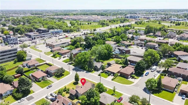 Additional image 10 of 368 Caledon Ave